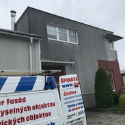 Odstraňování mechů a řas - před